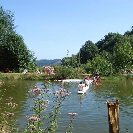 Camping La Foret Du Morvan Vintage Caravan Larochemillay Exterior photo
